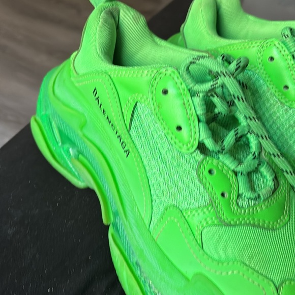 Lime green Balenciaga - Picture 15 of 15